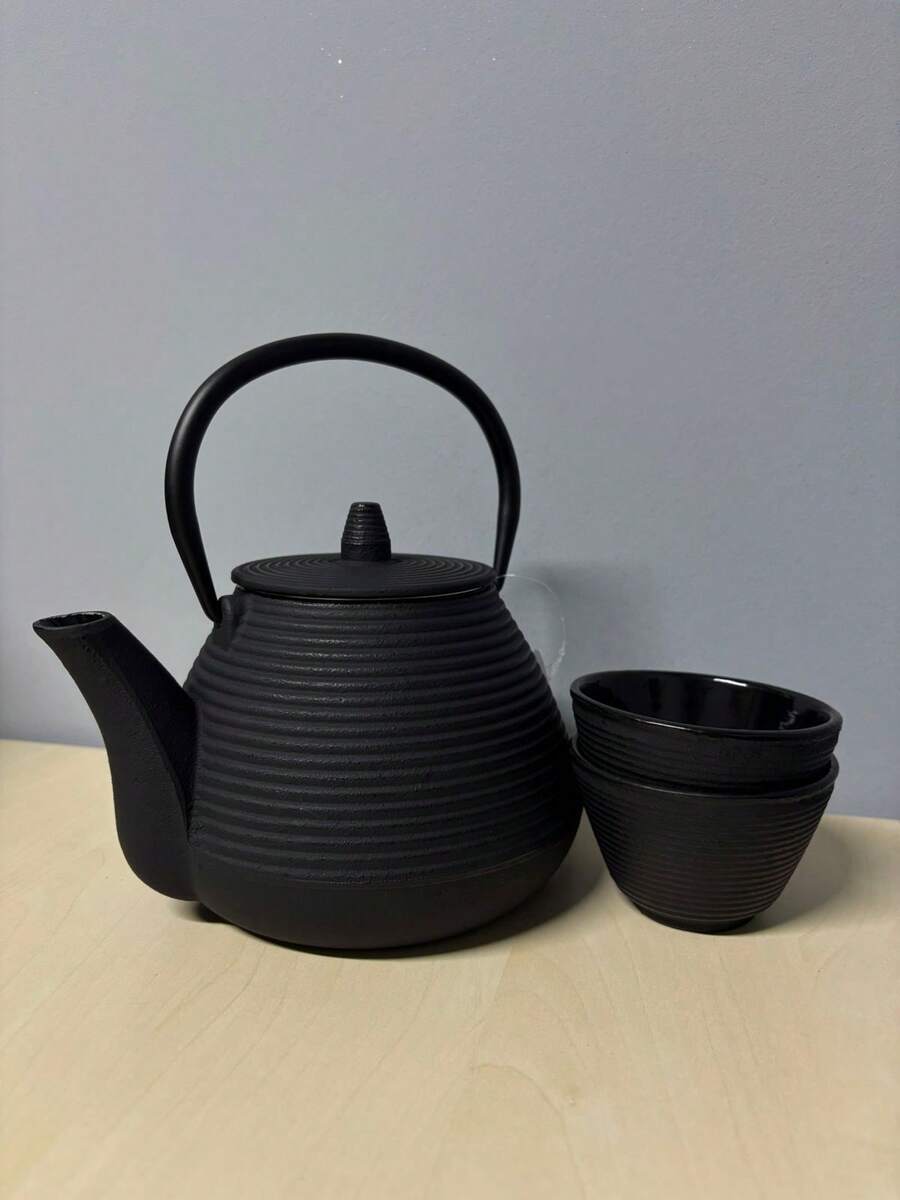 Żeliwny Dzbanek Do Herbaty Z Filtrem I Filiżankami, 1L - Black - View 1