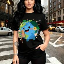 Camiseta de mujer con estampado de planeta Tierra feliz y sonriente sosteniendo letrero "HAPPY BIRTHDAY" - camiseta casual de cuello redondo, ajuste cómodo y elegante, estilo urbano y festivo para celebrar cumpleaños - ideal para paseos por la ciudad - Negro - Ver 8