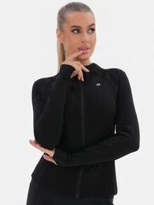 This Athletic Jacket Features A Simple Yet Stylish Aesthetic, Blending Collegiate Flair With Sporty Elements. Designed With Long Sleeves And Integrated Thumbholes, It Is Crafted From A Comfortable, High-Stretch Fabric-Making It Ideal For Fitness Activities Such As Dance Or Pilates. Featuring A Full-Zip Front And A Stand-Up Collar, This Jacket Utilizes Three-Dimensional Tailoring, Streamlined Seams, And A Figure-Flattering Silhouette With Effective Waist-Cinching-A Summer Athletic Jacket Specifically Designed To Provide A Sleek, Slimming Fit For Women. - 黑色 - 查看 6
