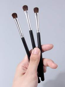 3件組馬毛眼影刷組，黑色木柄，柔軟天然毛髮，適合平滑暈染與漸層眼妝，化妝刷 - 黑色 - 查看 9