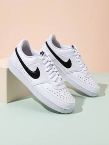 Nike 男士 Court Vision Low Next Nature 运动鞋，轻便休闲日常简约运动鞋 DH2987-101 - 白/黑 - 查看 2