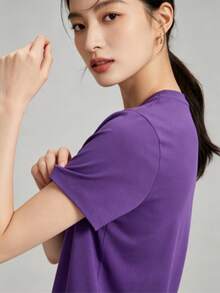 Loose V Neck Red Women's Tee Curved American Text Floating Star Strip Flag Print, Silky Smooth Top For Patriotic Anniversary Holiday Wear - 紫色 - 查看 4