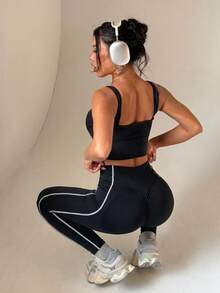 1件女款春秋無縫高腰抓皺緊身褲，蜜桃臀提臀收腰修身運動褲，適合健身房、瑜伽、跑步、日常休閒時尚穿搭 - 黑色 - 查看 3