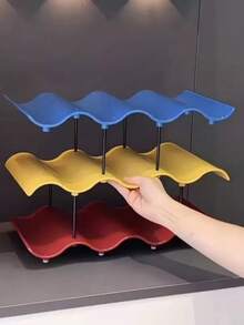 1 pieza Soporte creativo de taza de agua ondulada, estante de almacenamiento multicolor multicapa para tazas de té y café, soporte de taza estilo dopamina, organizador de escritorio de alta capacidad para el hogar, sala de estar, comedor y gabinete - Ver 5
