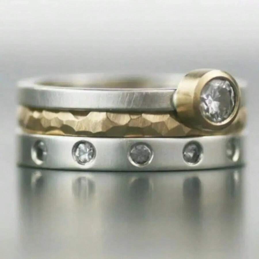 Juego de 3 anillos apilables minimalistas, anillos delgados con textura martillada e incrustaciones de circonita cúbica, diseño elegante y delicado de varias capas, joyería versátil para uso diario y desplazamientos para mujeres, regalo de cumpleaños perfecto - Plateado - Ver 1