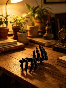 1pc 3D Horror Demon Hand Bookmark, Plastic Material, Exquisite Design, Creative, Reusable, Suitable For Books/Notebooks/Memo Pads, Ideal Gift For Halloween, Graduation Ceremony And Cosplay Events - View 4
