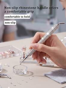 El diseño de doble extremo le permite recoger strass con un extremo y grabar diseños de uñas con el otro - Una herramienta de doble propósito que ahorra tiempo y crea detalles exquisitos en las uñas. Una herramienta, dos funciones, para un proceso de arte de uñas talla grande rápido. - Multicolor - Ver 4