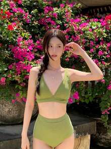 Korean Fashion Women's Two-Piece Bikini Bikini Set - Sexy Strapless Stripe Design - Cute Summer New Arrival - Eye-Catching Design - Perfect For The Beach, Travel, And Adults - UV Protection - Green - View 3