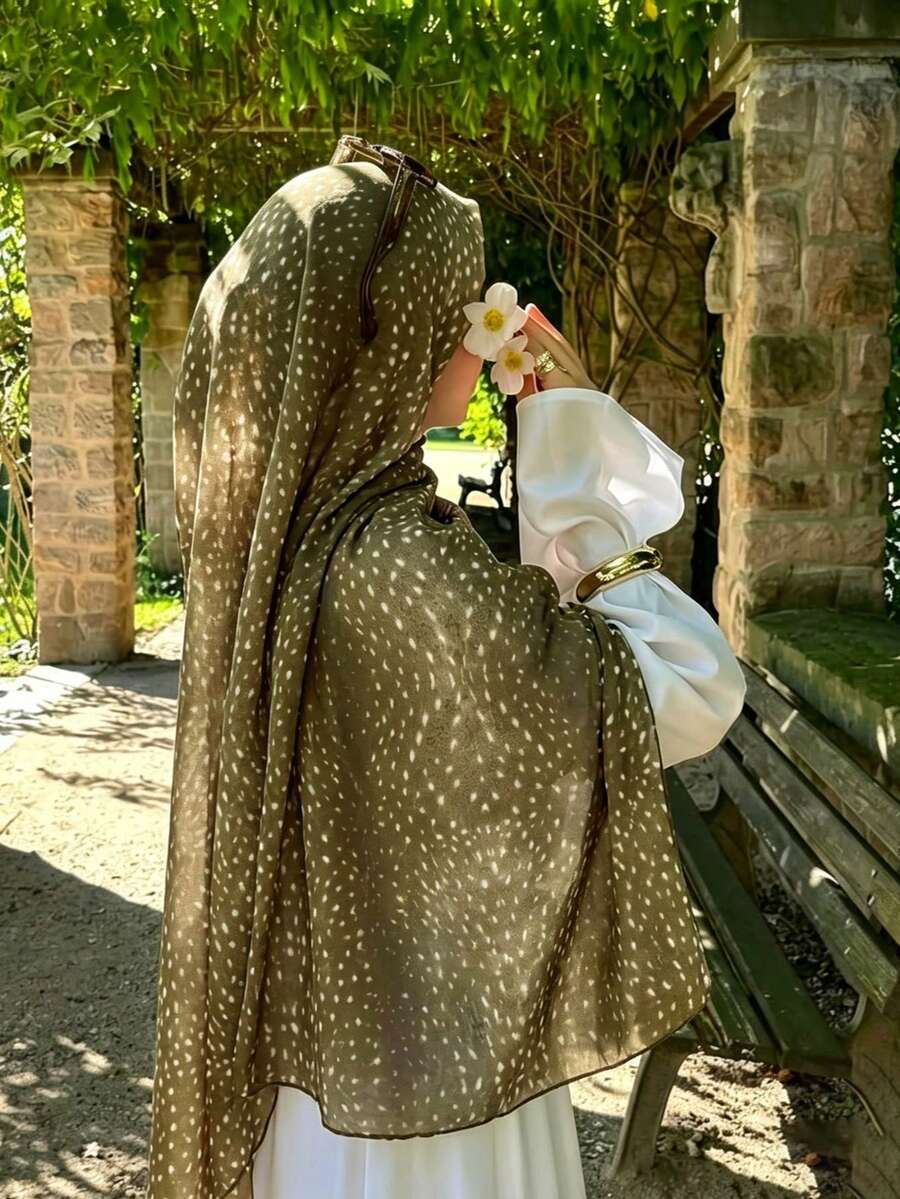 1件裝女款波希米亞風綠色鹿斑印花頭巾，穆斯林防曬頭巾，優雅百搭圍巾披肩，適合日常穿著