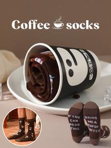 1 Par de Meias Divertidas com Estampa de Xícara de Café Marrom Escuro até a Panturrilha, Unissex, Conjunto de Caixa de Presente com Copo de Papel de Café Preto & Branco, Design Criativo Realista de Alimentos Divertido e Excêntrico, Volta às Aulas, Uso Doméstico, Adequado para Formatura/Natal/Carnaval/Páscoa/Ação de Graças/Halloween, Presente Surpresa, Meias de Estilo de Rua para Uso Diário, Essencial para Looks Casuais, Presente Perfeito para Academia/Casa/Escritório/Viagem Curta/Corrida/Esportes ao Ar Livre - Café - Visão 11