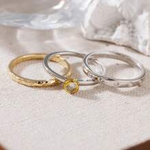 Juego de 3 anillos apilables minimalistas, anillos delgados con textura martillada e incrustaciones de circonita cúbica, diseño elegante y delicado de varias capas, joyería versátil para uso diario y desplazamientos para mujeres, regalo de cumpleaños perfecto - Plateado - Ver 3