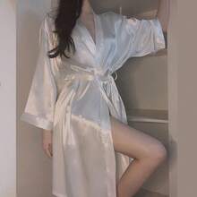 1193 White Bathrobe [Long Sleeve]