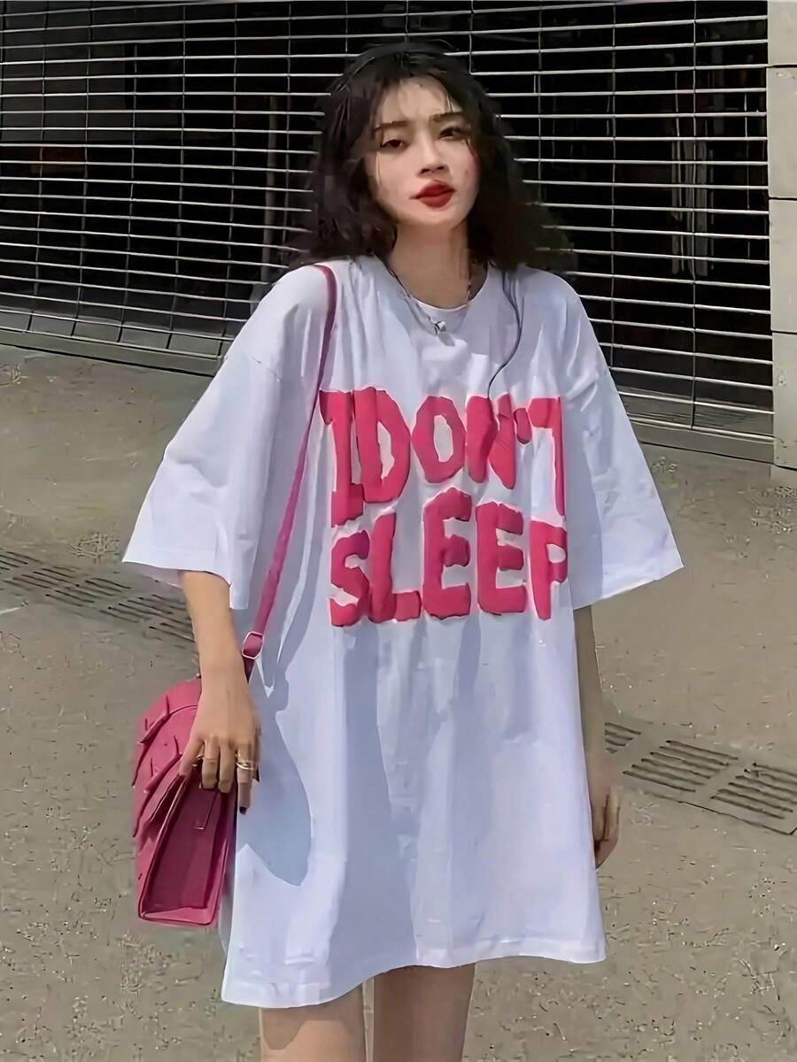 Cute Y2K Style Summer Top.1pac. Cute Y2K Style Summer Top. Women's 100% Cotton Loose Fit "DON'T DON'T SLEEP" Graphic T-Shirt - Pink And White Letter Print, Geometric Pattern, Round Neck, Short Sleeves, Casual Summer Top, Machine Washable, Bold Font, Loose And Comfortable Tee, Unisex, Couples Style. Perfect For Casual Wear. - 白色 - 查看 1