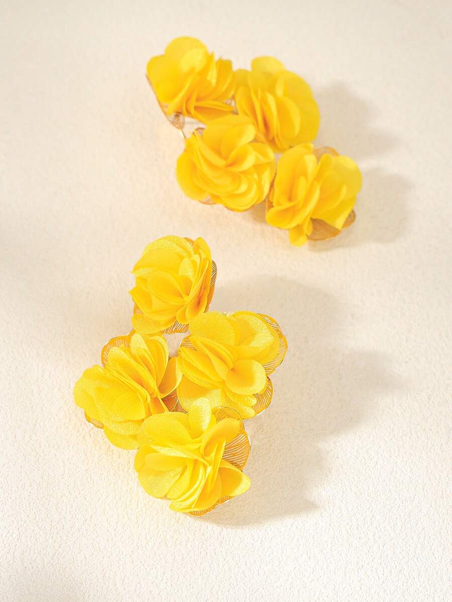 1對時尚花卉耳釘，布料彩色花朵與雪紡花瓣耳環，適合女性度假、社交聚會（每件皆為手工製作，略有差異與瑕疵）