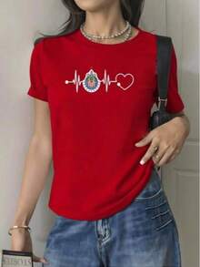 [Flash ] Graphic Depicting A Heartbeat Accompanied By A Heart And A Team Emblem Symbolizing Passion And Love For Football. Women's T-Shirt, 100% Cotton, 220g. Y2K Style T-Shirt For Women. - 紅色 - 查看 8