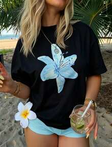 1 Piece Of Women's Black T-Shirt With Blue Lily Flower Print, Round Neck, Casual Cotton T-Shirt, Medium Stretch Knit Fabric, Regular Fit For Ladies, Ideal - 黑色 - 查看 1