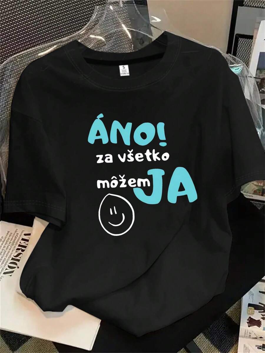 Top de manga corta con cuello redondo para mujer con estampado de logotipos "a", "a" y "a", adecuado para todas las estaciones. - Negro - Ver 1