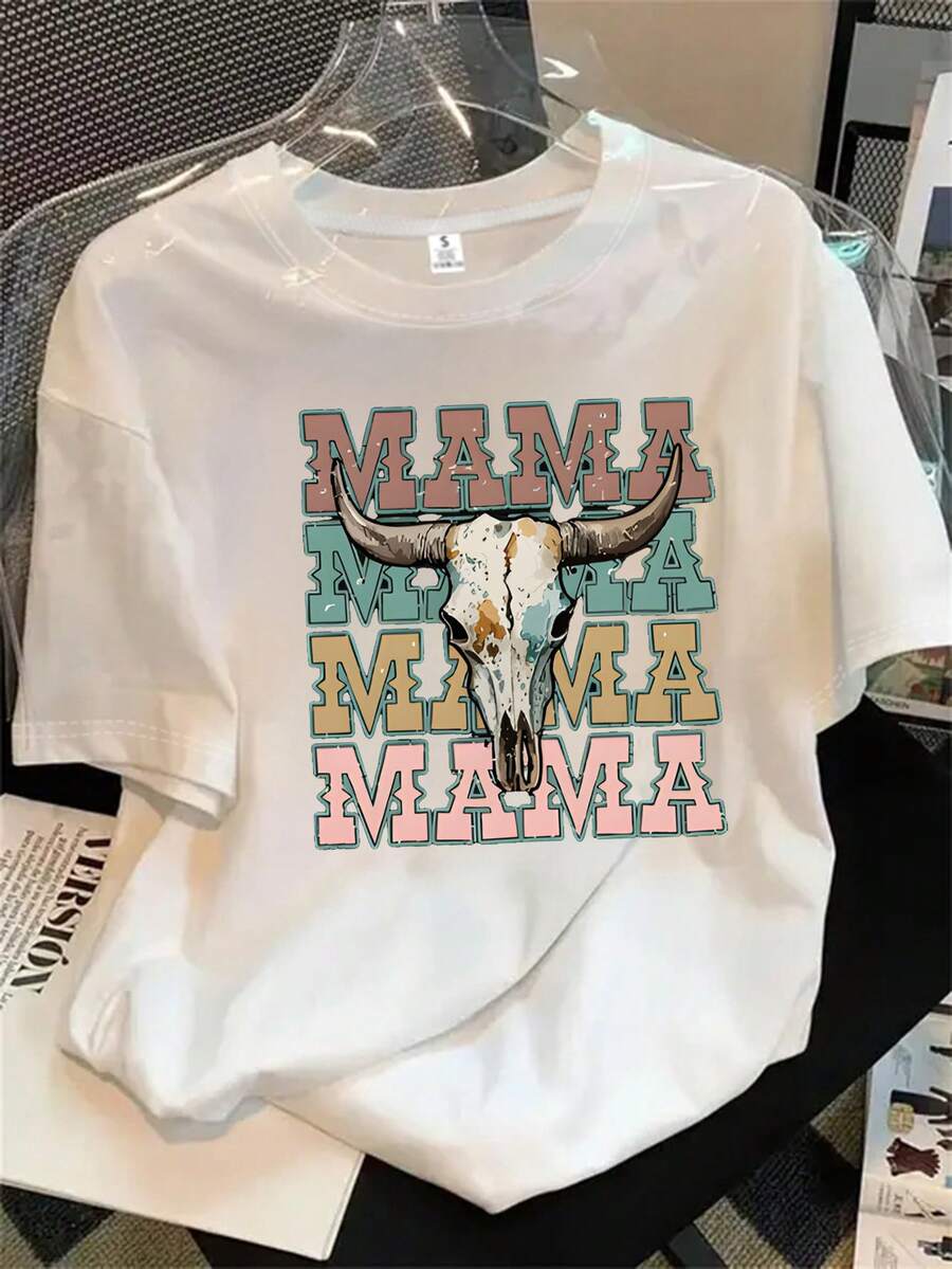 Top de mujer de manga corta y cuello redondo con estampado de calavera de vaca y la palabra "Mamá" escrita, apto para todas las estaciones. - Blanco - Ver 1