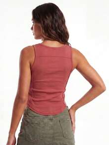 Women's Ribbed Tank Tops Stylish Sleeveless Camisole With Metal Buckle Straps And Curved Hemline - Red - View 6