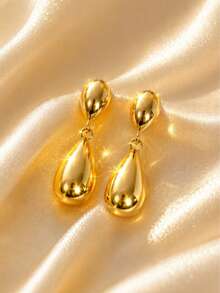 A Pair Of Women's Titanium Steel Earrings With 18k Gold Teardrop Hammered Stainless Steel Pendants, Fashionable And Versatile With A High-End Feel, Lightweight Luxury Earrings Suitable For Daily Fashion Commuting, A Perfect Choice For Gifting. - Water Droplets - View 2