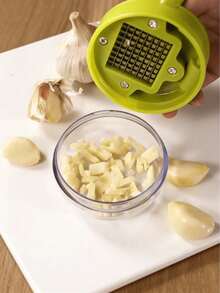 2/1pc Garlic Chopper Meat Grinder Slicer, Sharp Stainless Steel Blades, No Cleaning Required And Storable, Camping BBQ Essential, Summer And Travel Essential, Kitchen Utensil Home Gadget, Compact Design, Easy To Clean, Suitable For Garlic, Ginger, Chili, Onion - Multicolor - View 4
