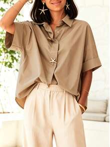 Nueva llegada Camisa de manga corta holgada con botón de estrella de mar popular, blusa de unicolor casual para mujer, verano - Camel - Ver 4