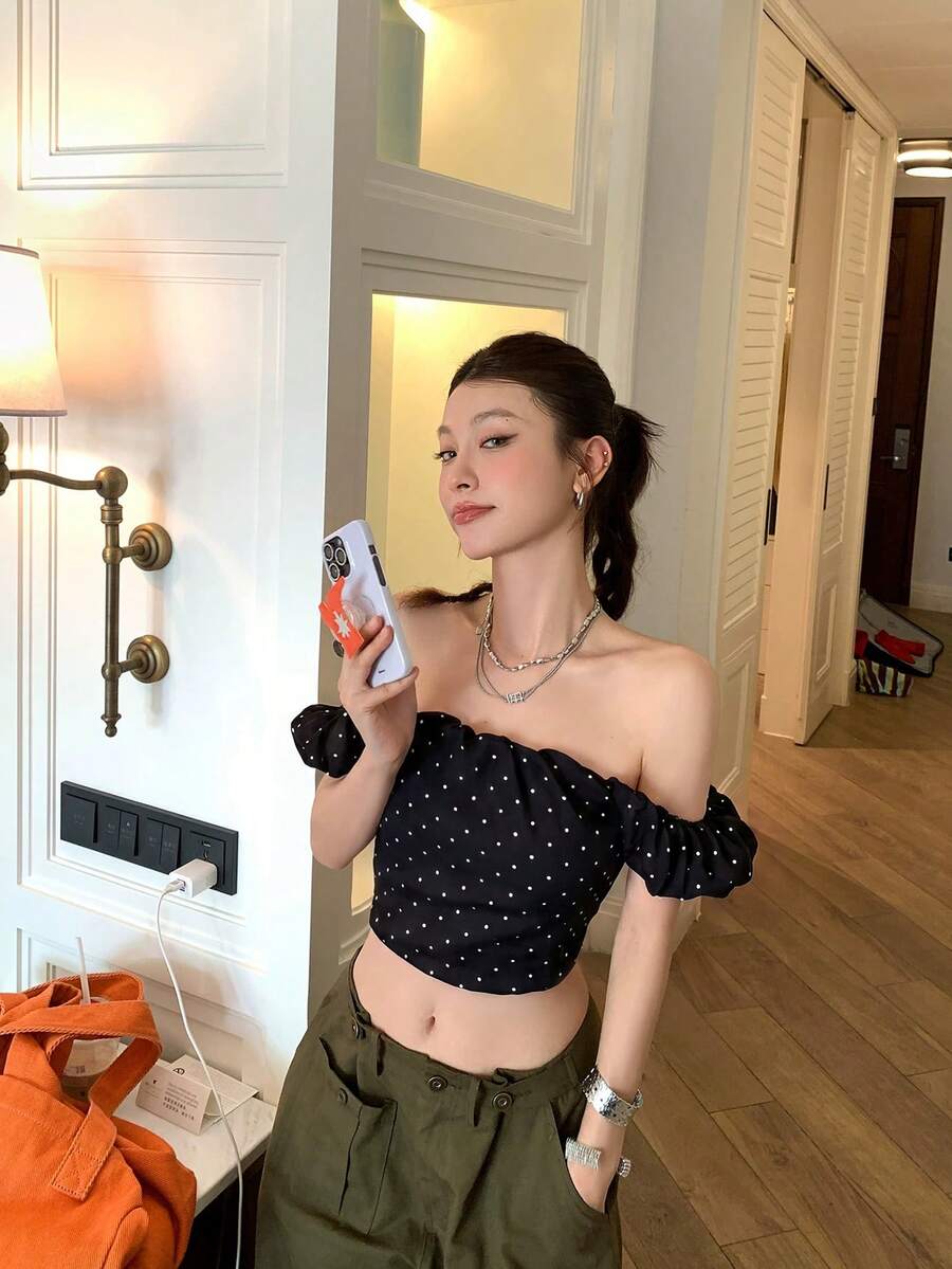 新款夏季法式波點性感露肩女款時尚短版上衣,黑色,美學風格 - 黑色 - 查看 1