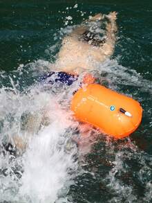 1pc Outdoor Safety Swimming Buoy Assist Flotation Device, Single Air Bladder Swim Tow Float, Thick PVC Material With Waist Strap, High Buoyancy Design, Portable, Swimming Rest Floating Bag, Inflatable Buoy Lifesaving Gear, Essential For Holiday, Pool, Beach - Multicolor - View 4