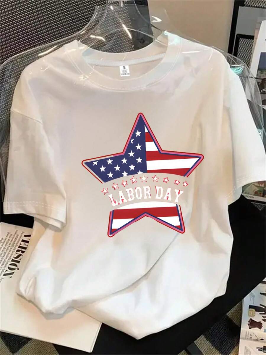 Esta blusa de manga corta con cuello redondo para mujer, con estrellas y un estampado que dice "cansada", es adecuada para todas las estaciones. - Blanco - Ver 1