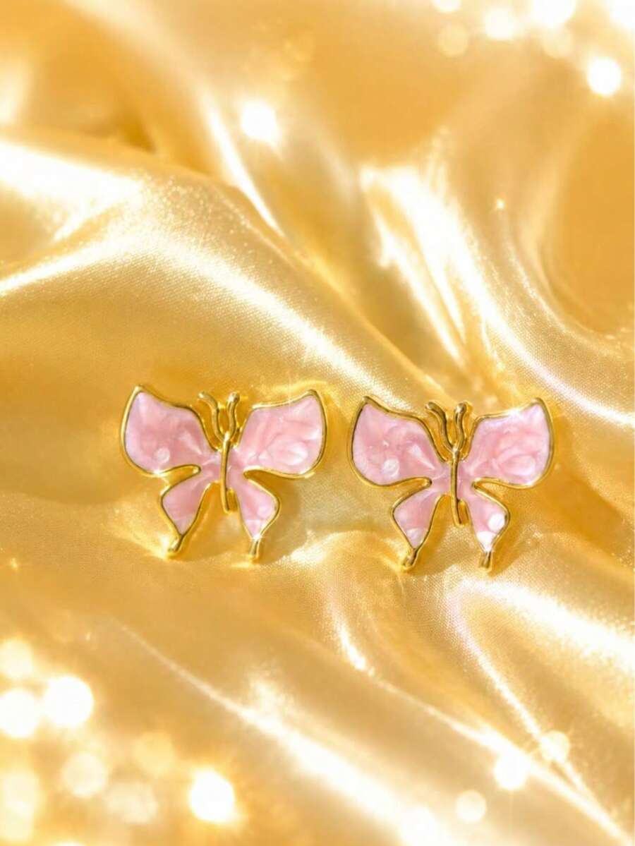 Một đôi bông tai nữ bằng thép titan với đinh tán bướm thép không gỉ mạ vàng 18k dạng giọt sáp, thời trang và đa năng, mang lại cảm giác sang trọng nhẹ nhàng cao cấp, phù hợp cho thời trang hàng ngày và đi làm, một lựa chọn hoàn hảo để làm quà tặng. - Loại bướm - Xem 1