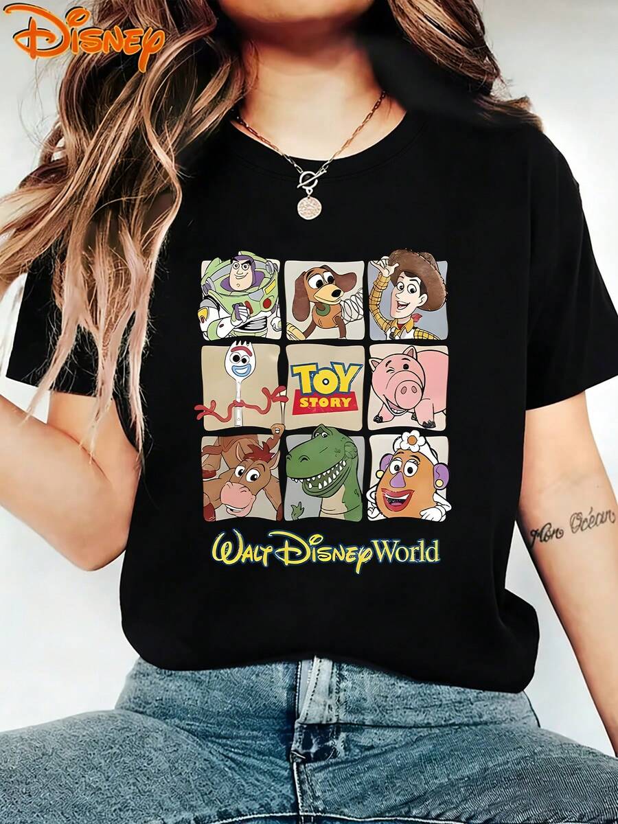 Authentic Disney Women's Summer Clothing, Featuring A Checkered Pattern With Toy Story Characters, Including Buzz Lightyear, Woody, Slinky Dog, And Other Classic Characters, As Well As TOY STORY And Walt Disney World Lettering. Women's T-Shirt Top, New Summer Short-Sleeve T-Shirt For Women. - 黑色 - 查看 1