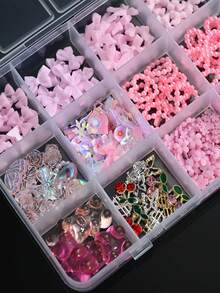 1 Caja con 12 Compartimentos Juego de Encantos 3D para Arte de Uñas Rosa, Lindo Lazo de Resina, Corazón, Flor, Oso & Mariposa Decoraciones de Uñas con Pinzas y Herramienta de Lápiz - Multicolor - Ver 3