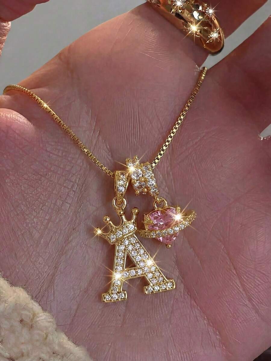 1件立方氧化鋯心形項鍊,26個英文字母藝術設計珠寶,時尚經典復古吊墜項鍊,適合日常佩戴或派對,完美的情人節禮物 - 皇冠字母金色 - 查看 1