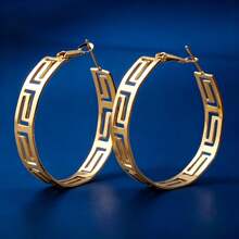 4 Colors Available, Meander Pattern Nepal Style Oversized Hoop Earrings, Women's Exaggerated Magazine Style Large Hoop Earrings, 1 Pair - Gold - View 2