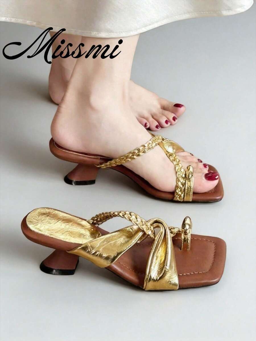 Dép xăng đan mũi vuông kiểu retro, dép lê nữ đa năng thoải mái cho kỳ nghỉ hè, mẫu mới về.