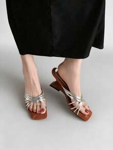 Sandal Romawi Gaya Prancis dengan Hak Wedges 5,5cm, Tali Tipis, Anyaman Berongga, Bernapas, Ujung Terbuka, Sol Lembut, dan Nyaman. - Perak - View 7