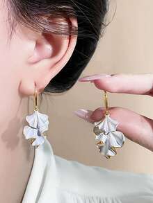 1 Pair Fashionable Exquisite Asymmetrical Leaf Shaped Unique Elegant Elegant Suitable For Daily Casual Gathering Dating Vacation Autumn/Winter Women's Earrings - Golden Yellow+White - View 3