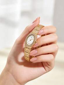 1pc Fashion Women's Alloy Bracelet Watch, Elegant Vintage, Oval Rhinestone Frame With Embossed Chain, Suitable For Various Occasions, Ideal Holiday Gift - White - View 5