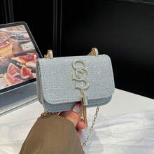 Bolsa Mini Estilo Menina Delicada, Flor de Rosa 3D em Tela Requintada e , Decoração de Laço de Couro Adiciona Doçura, Múltiplas Cores Disponíveis (Preto / Rosa / Azul / Branco) Adequado para Diferentes Estilos de Roupas, Corrente de Metal Pode Ser Usada Transversalmente ou Sob o Braço, O Corpo da Bolsa Pequena Pode Conter Batom, Fones de Ouvido e Outros Itens Pequenos, Adequado para Saídas Diárias, Encontros, Reuniões, Combinando com Vestidos e Outras Cenas, Etéreo e na Moda. - Multicolorido - Visão 13