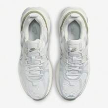 Nike V2K Run Classic 通勤跑鞋，時尚簡約舒適百搭日常中性款 FD0736-006 - FD0736-006 - 查看 5
