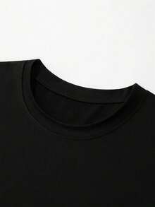 Camiseta Festiva Negra de Navidad para Hombre - "Haz que la Navidad vuelva a ser genial" con diseño de gorro de Papá Noel y árbol, cuello redondo de manga corta informal, poliéster, lavable - Negro - Ver 3