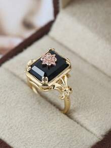 A Vintage Carved Ring, High-Quality New Ring,Suitable For Daily Wear, Balls, Vacations, Parties, Holiday Celebrations, An All-Season Versatile Piece - Gold - View 3