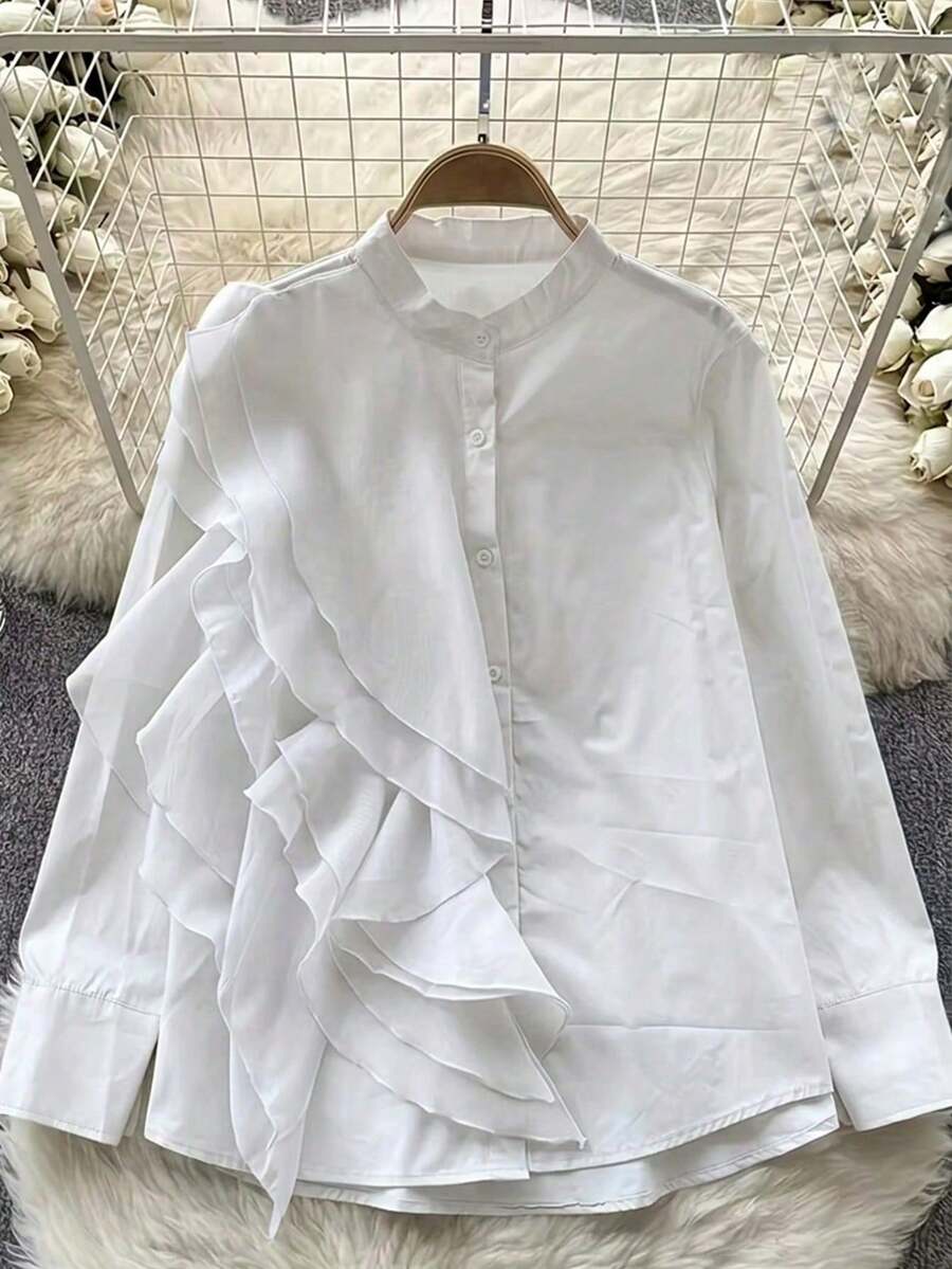 Blusa transparente de moda para el trabajo y el viaje de las mujeres, camisa de manga larga con cuello con volantes, de tela tejida sólida, con volantes/volantes asimétricos/irregulares en la parte delantera con botones, elegante para la oficina, uso diario y citas, primavera/verano - Blanco - Ver 1