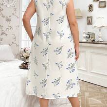 guang zhou mi qian shang mao CottageSlumber Negligé con cuello cuadrado y encaje de contraste, estampado floral de gasa, talla grande. Vestido de dormir Moo Moo con esplendor floral abundante, detalles acogedores y elegantes - Azul - Ver 3