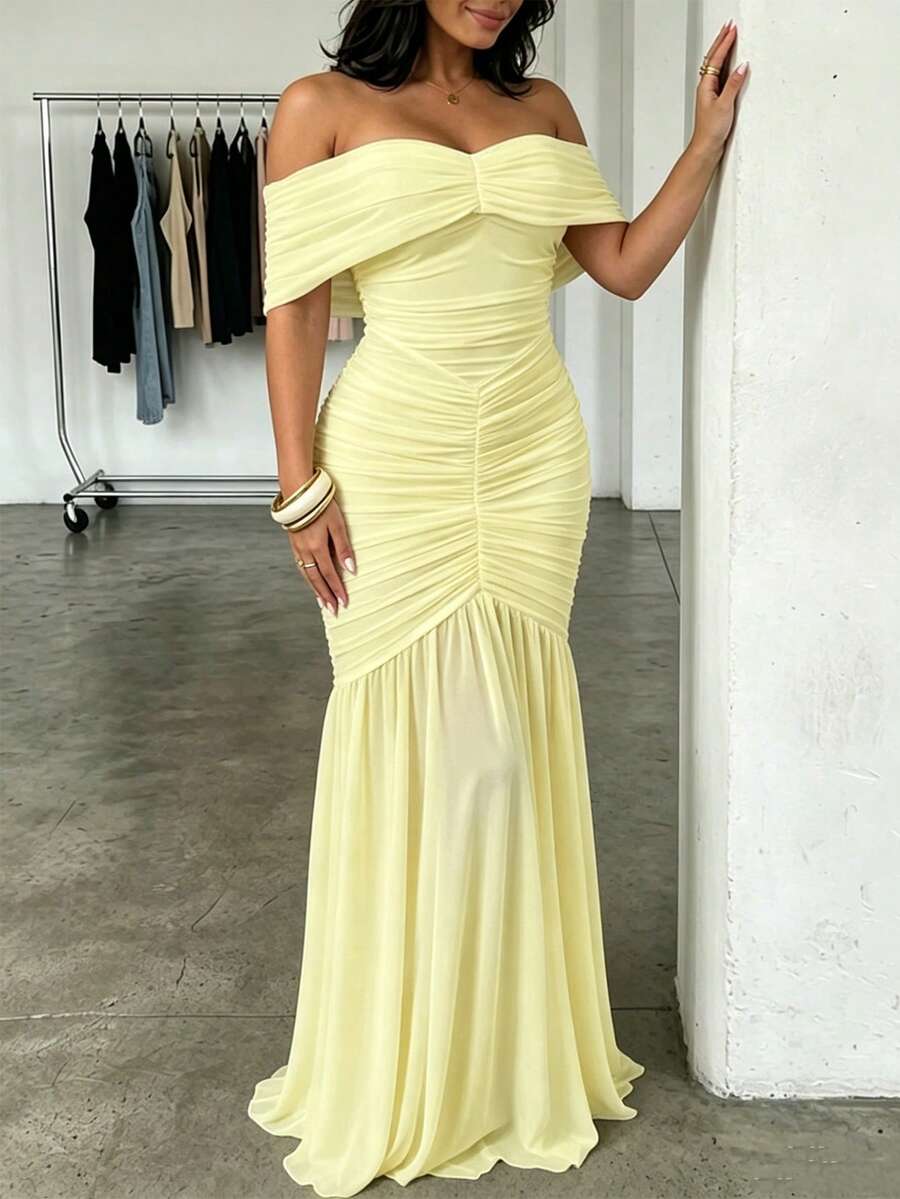 ChicMe Women's Off-Shoulder Ruched Maxi Dress, Sleeveless Fitted Mermaid Hem Cocktail Party Elegant Gown