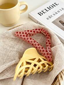 2pcs Sweet & Cool Raspberry Polka Dot Triangle Hollow Large Hair Claw Clips For Back Of Head, Yellow Minimalist Hair Clips For Women - Multicolor - View 5