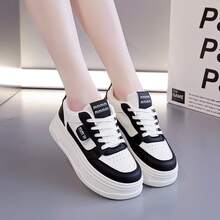 Women Skateboarding Shoes - Red - View 4