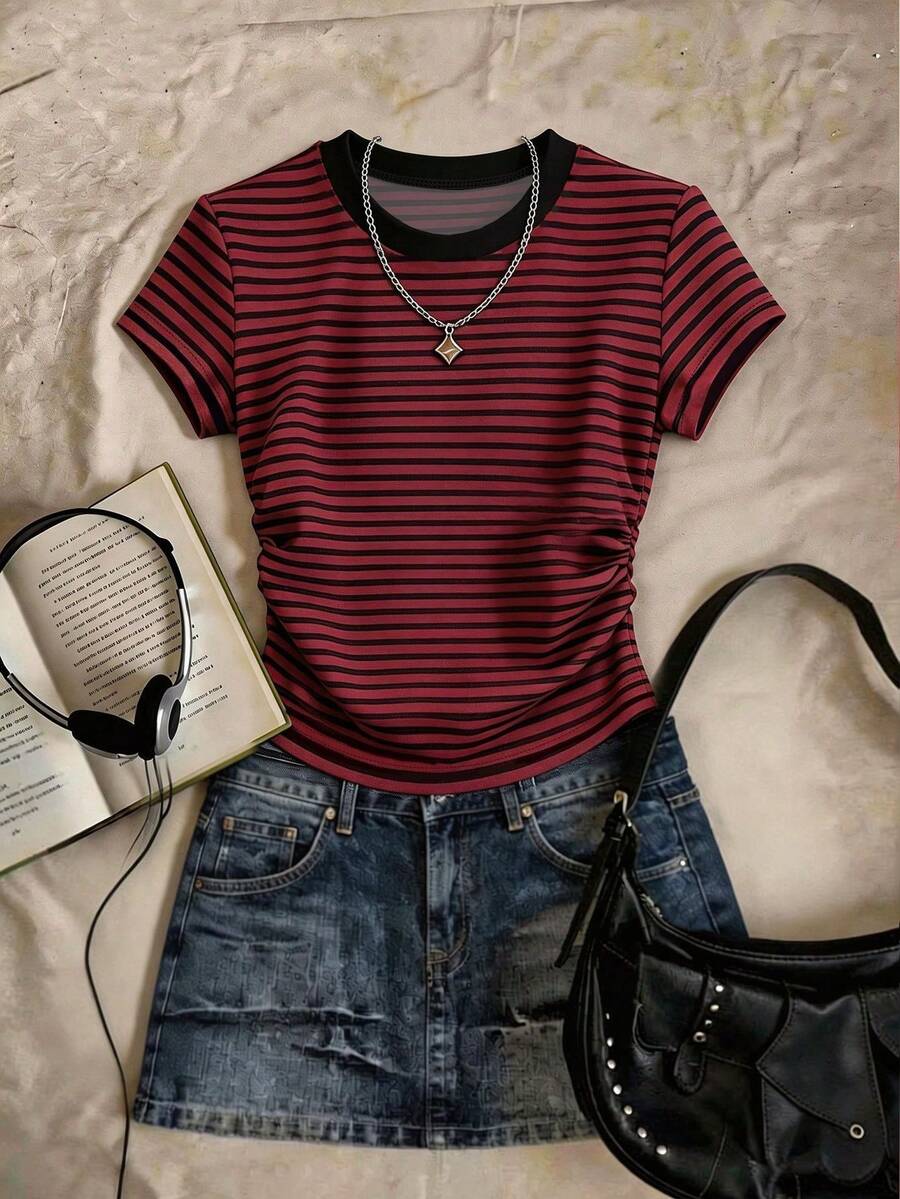 Camiseta casual de mujer de cuello redondo, manga corta, a rayas y fruncida, para verano - Burdeos 2 - Ver 1
