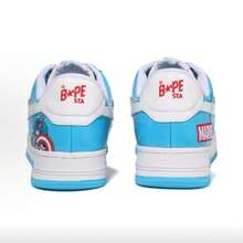 A BATHING APE Bape Chaussures de skate décontractées blocs de couleurs Logo Étoile Chaussures décontractées brillantes Collaboration Captain America Chaussures pour hommes et femmes - Collaboration avec - Voir 5
