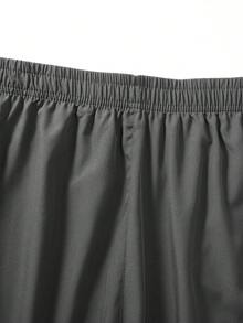 男士夏季輕量面料純色抽繩運動短褲 | 休閒沙灘短褲，適合沙灘、游泳、戶外、徒步與日常穿著 - 灰色 - 查看 4